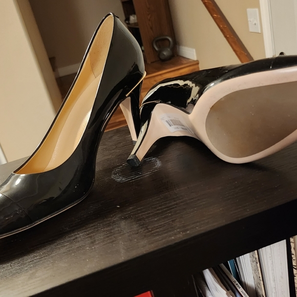 Not Chanel heels - Picture 3 of 3